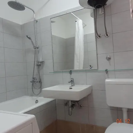 Holiday home Strandnahes Zorra Mit Garten Zivogosce