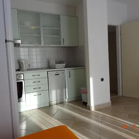 Strandnahes Zorra Mit Garten Semesterbostad